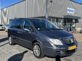 skadebil auto Lancia Phedra 2.2 JTD Platino 2008/4