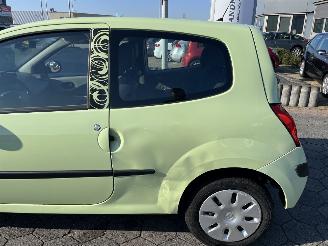 Renault Twingo 1.2 Acces picture 9