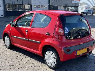 Peugeot 107 1.0-12V XR picture 6