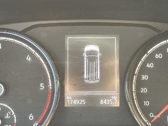 Volkswagen Transporter 2.0 TDI L2H3 28 picture 17