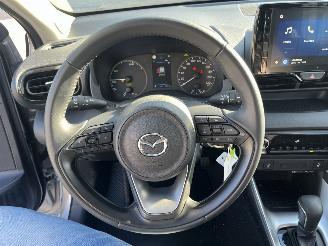 Mazda 2 Hybrid 1.5 Centre-line picture 15