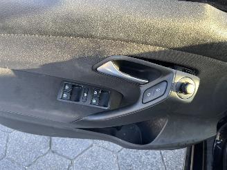 Volkswagen Polo 1.4-16V Comfortline picture 17