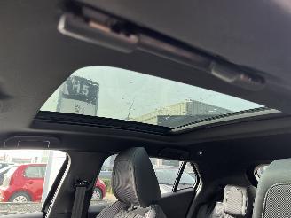 Peugeot 2008 1.2 PureTech GT picture 16