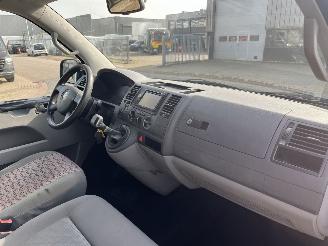 Volkswagen Transporter 2.5 TDI 340 MHD AUTOMAAT picture 12
