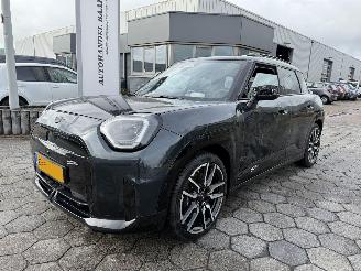 Damaged car Mini Aceman SE John Cooper Works XL 54.2 kWh 160KW 2024/12