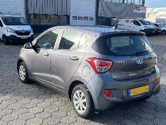 Hyundai I-10 1.0i i-Motion Comfort picture 6