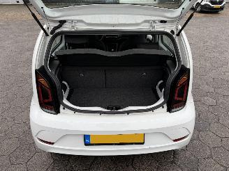 Volkswagen Up! 1.0 picture 12