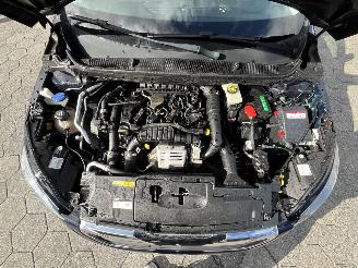 Peugeot 308 SW 1.2 PureTech Blue Lease Executive picture 7