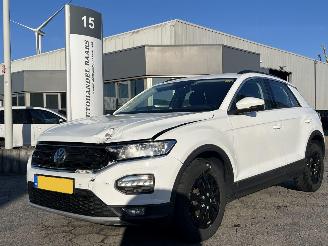 krockskadad bil auto Volkswagen T-Roc 1.0 TSI Style 2018/6