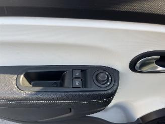 Renault Twingo Z.E. R80 Intens picture 14