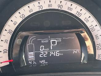 Renault Twingo Z.E. R80 Intens picture 16