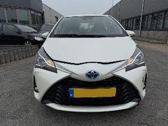 Toyota Yaris 1.5 Hybrid Dynamic picture 2