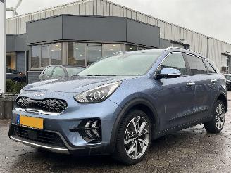 skadebil auto Kia Niro 1.6 GDi Hybrid DynamicLine 2021/11