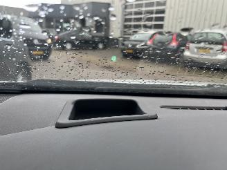 Toyota Prius 1.8 Dynamic picture 22