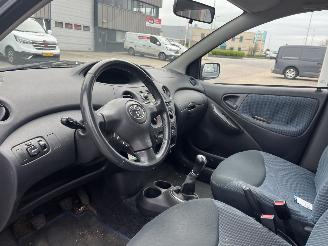 Toyota Yaris 1.0 VVT-i S-Line picture 14