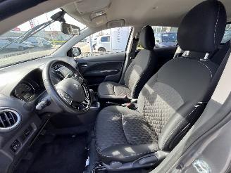 Mitsubishi Space-star 1.2 Entry picture 17