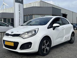 damaged passenger cars Kia Rio 1.2 CVVT Super Pack 2012/7