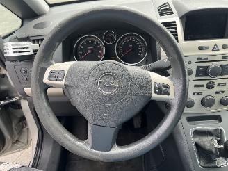 Opel Zafira 1.6 Temptation picture 17