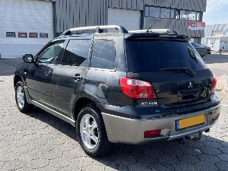 Mitsubishi Outlander 2.0 Invite plus picture 6