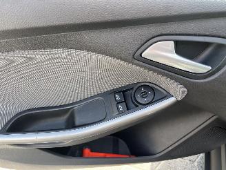 Ford Focus 1.6 TI-VCT First Edition picture 14