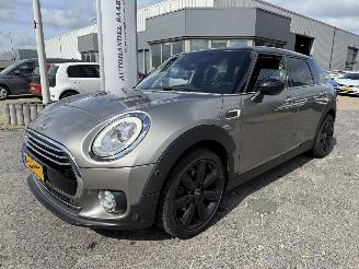 Schadeauto Mini Clubman Cooper Chili Serious Business 2017/3