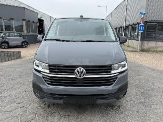 Volkswagen Transporter 150 PK Edition Autom picture 2