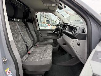 Volkswagen Transporter 150 PK Edition Autom picture 14