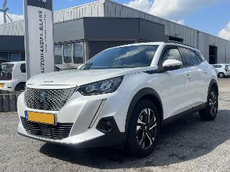 Coche accidentado Peugeot e-2008 EV Allure 50 kWh 2020/11