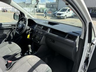 Volkswagen Caddy 1.6 TDI L1H1 picture 14