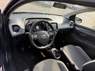 Toyota Aygo CABRIO-TOP x-cite picture 17