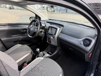 Toyota Aygo CABRIO-TOP x-cite picture 16