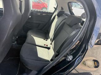 Volkswagen Up! 1.0 picture 11