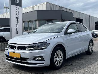 Voiture accidenté Volkswagen Polo 1.0 TSI AUTOMAAT Comfortline Business 2020/1