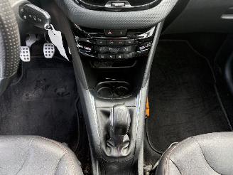 Peugeot 208 1.2 PureTech GT-line picture 20
