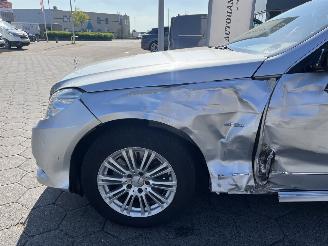 Mercedes E-klasse 300 CDI Avantgarde AUTOMAAT PANO picture 8