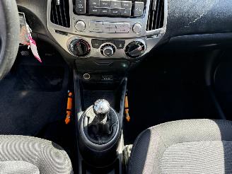 Hyundai I-20 1.2i i-Deal picture 20