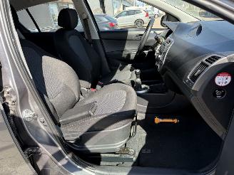 Hyundai I-20 1.2i i-Deal picture 14