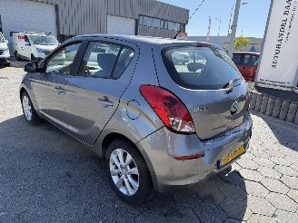 Hyundai I-20 1.2i i-Deal picture 6
