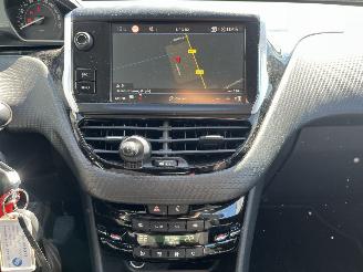 Peugeot 208 1.2 PureTech Blue Lease Executive picture 23