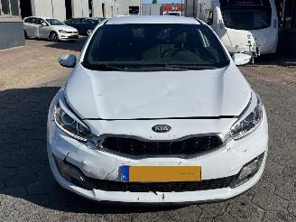 Kia Cee d 1.6 GDI Business Pack picture 2