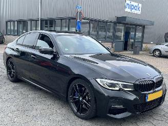 BMW 3-serie 330i High Executive AUTOMAAT picture 3