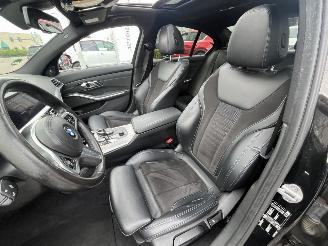 BMW 3-serie 330i High Executive AUTOMAAT picture 16