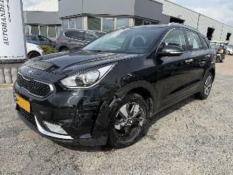 Damaged car Kia Niro Automaat 1.6 GDi Hybrid DynamicLine 2018/4