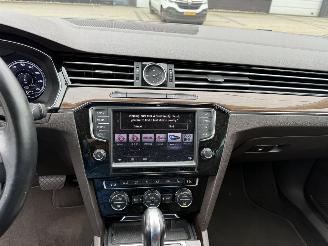 Volkswagen Passat Variant 1.8 TSI Business Edition R picture 19