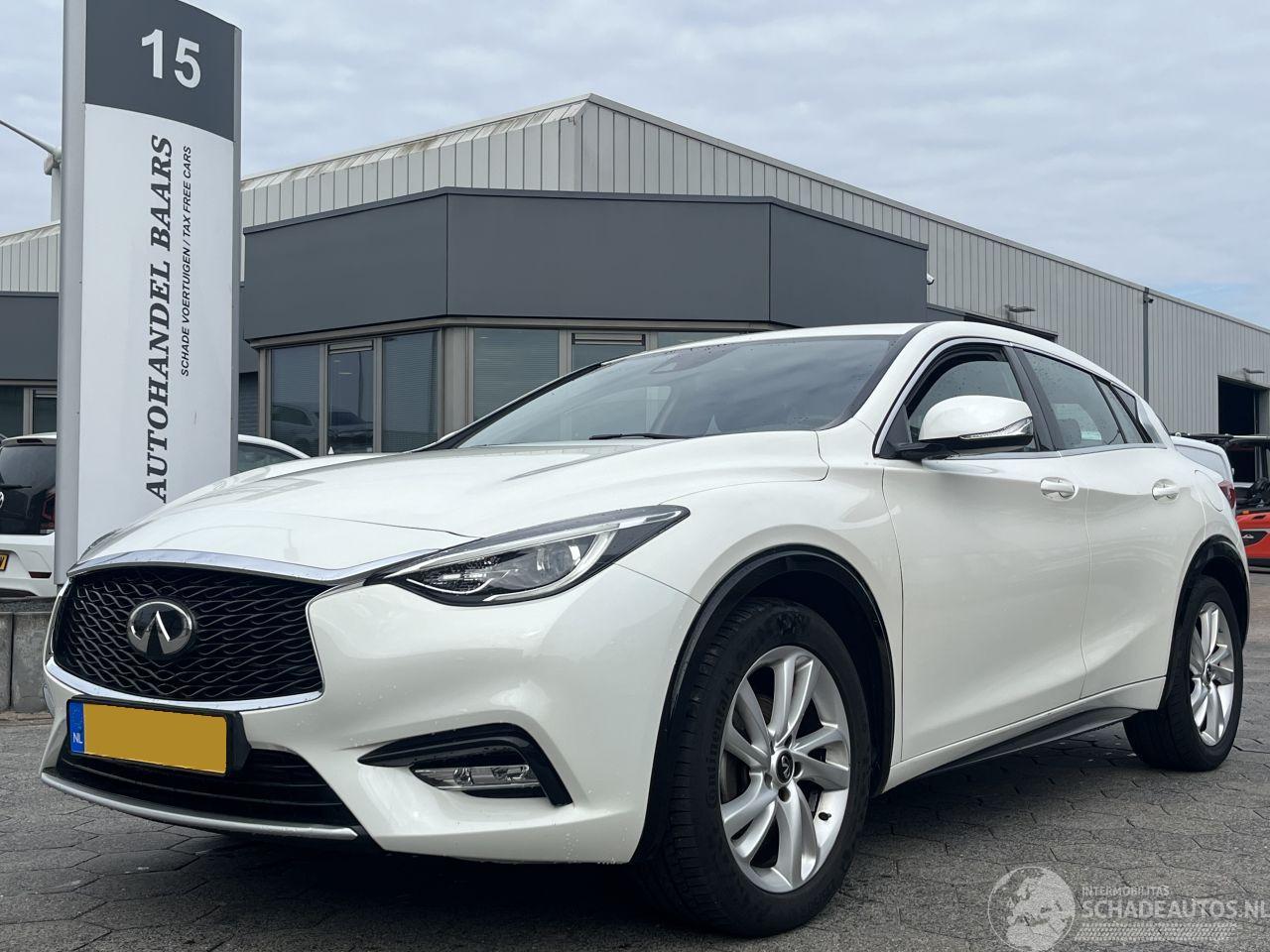 Infiniti Q30 1.6t Premium