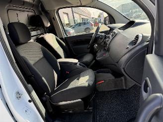 Renault Kangoo 1.5 Blue dCi 95 Luxe Maxi picture 14