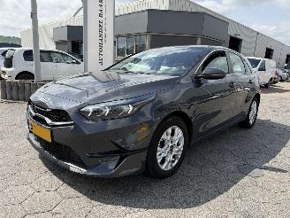 skadebil auto Kia Ceed 1.0 T-GDi DynamicLine 2022/9