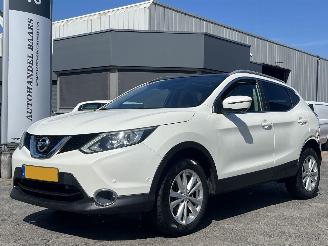 uszkodzony samochody osobowe Nissan Qashqai 1.6 Tekna 17\" 2016/7