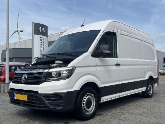 skadebil bedrijf Volkswagen Crafter 35 2.0 TDI L3H3 EL Highline 2019/9