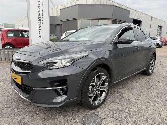krockskadad bil auto Kia Xceed 1.6 GDi Automaat PHEV ExecutiveLine 2022/1